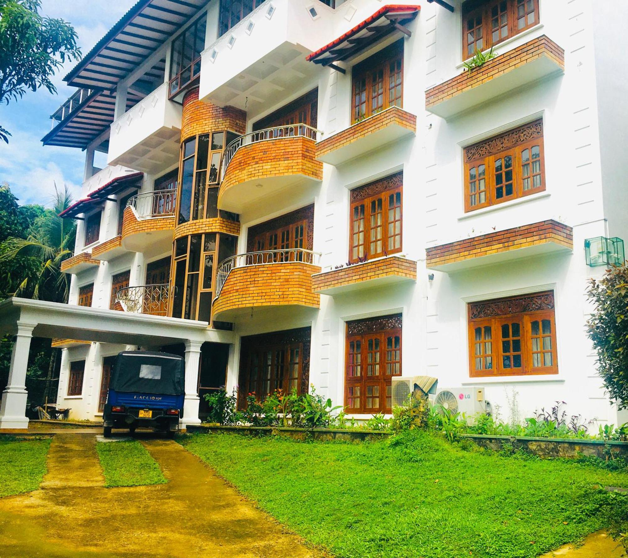 Mount House Hotel Apartment Dickwella Exterior photo